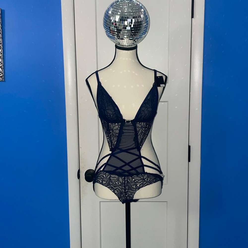 Elegant Lace Bodysuit in Navy Blue